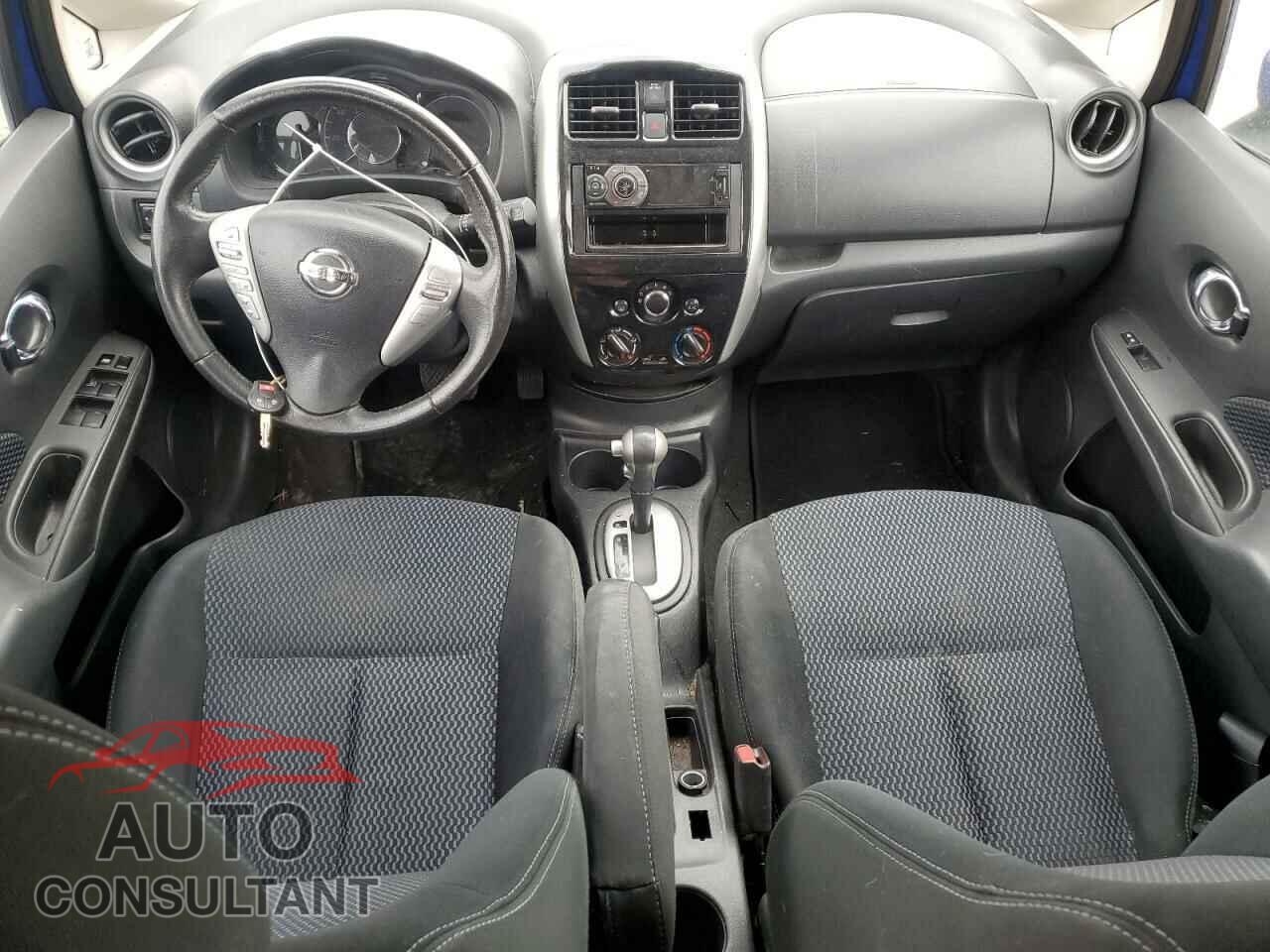 NISSAN VERSA 2015 - 3N1CE2CPXFL447548