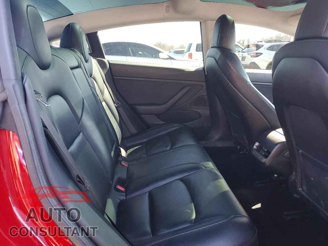 TESLA MODEL 3 2019 - 5YJ3E1EB6KF452358
