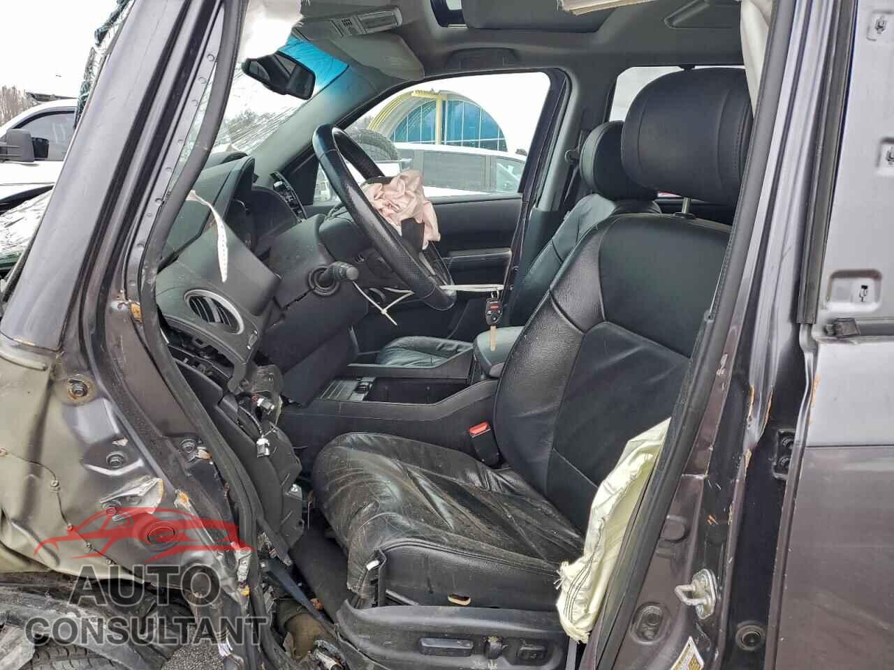 HONDA PILOT 2015 - 5FNYF4H90FB024661