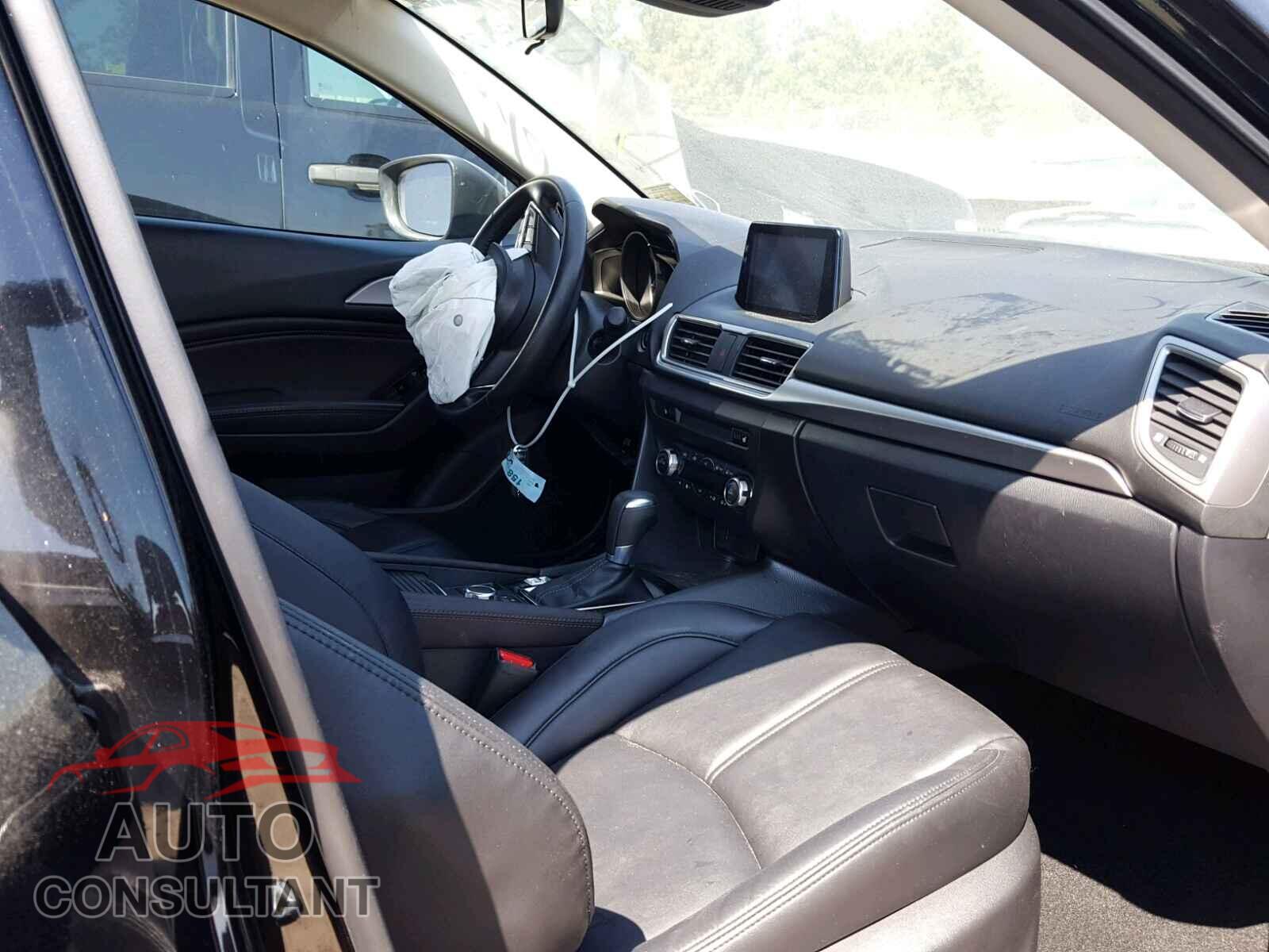 MAZDA 3 2017 - 3MZBN1V73HM115283