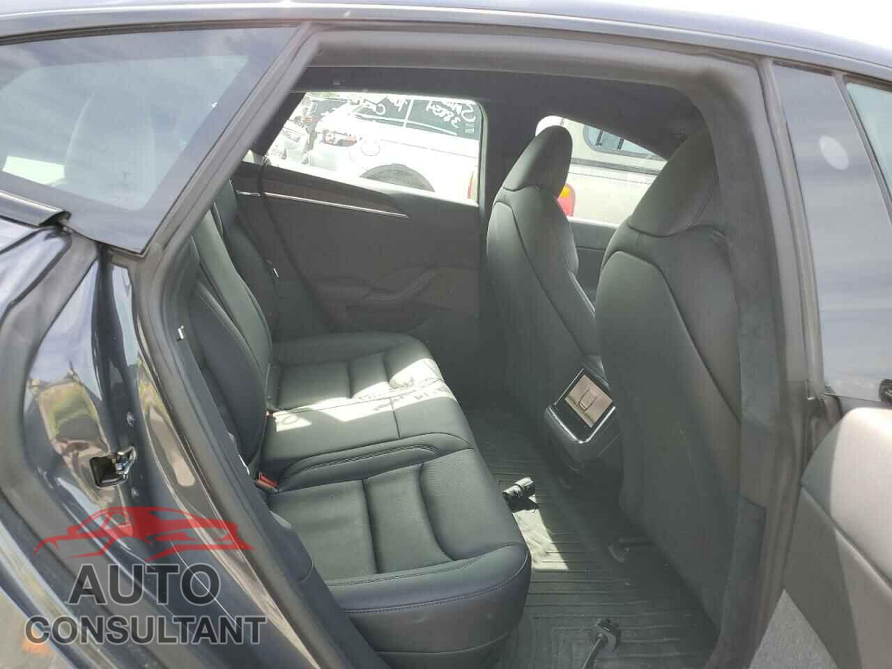 TESLA MODEL S 2021 - 5YJSA1E52MF432225