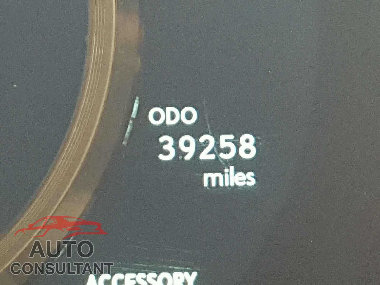 LEXUS IS 2016 - JTHBA1D28G5018636