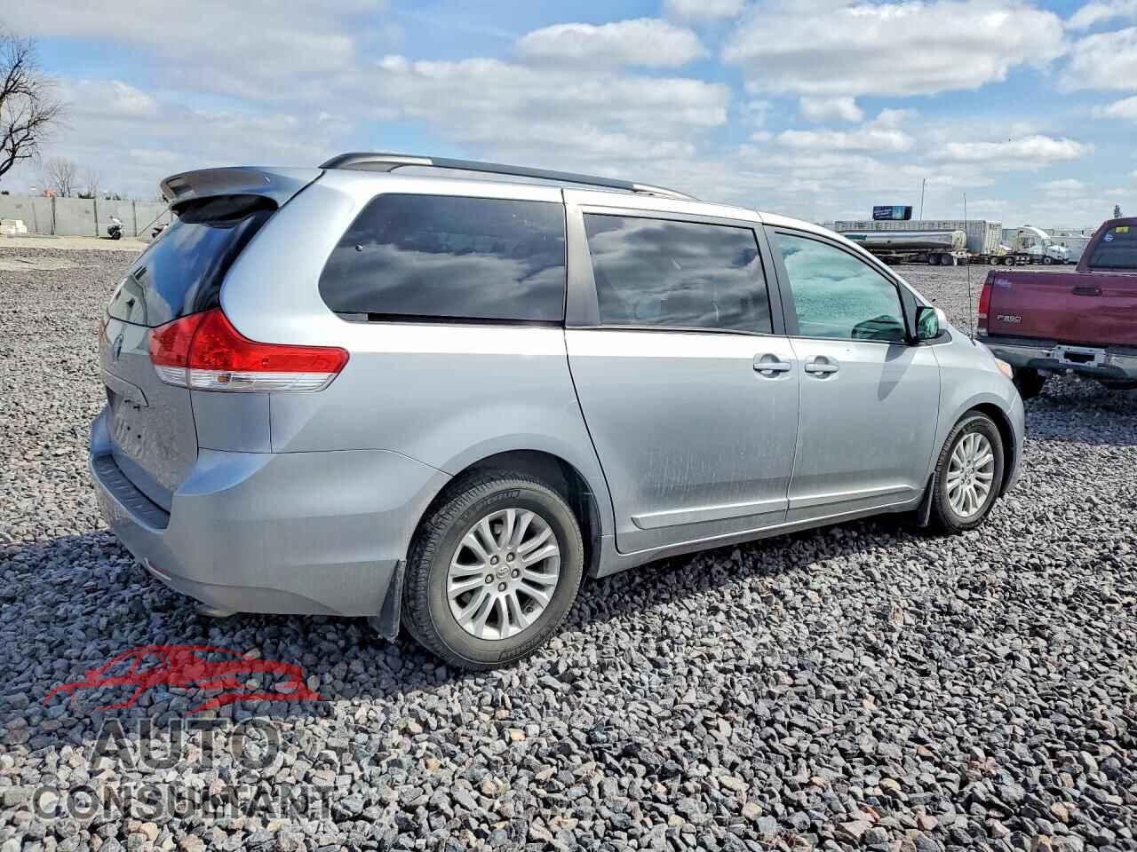 TOYOTA SIENNA 2012 - 5TDYK3DC3CS240907