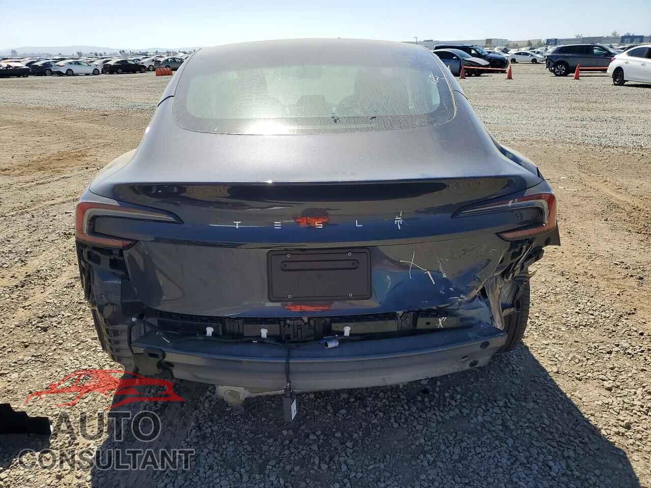 TESLA MODEL 3 2024 - 5YJ3E1EA2RF833688