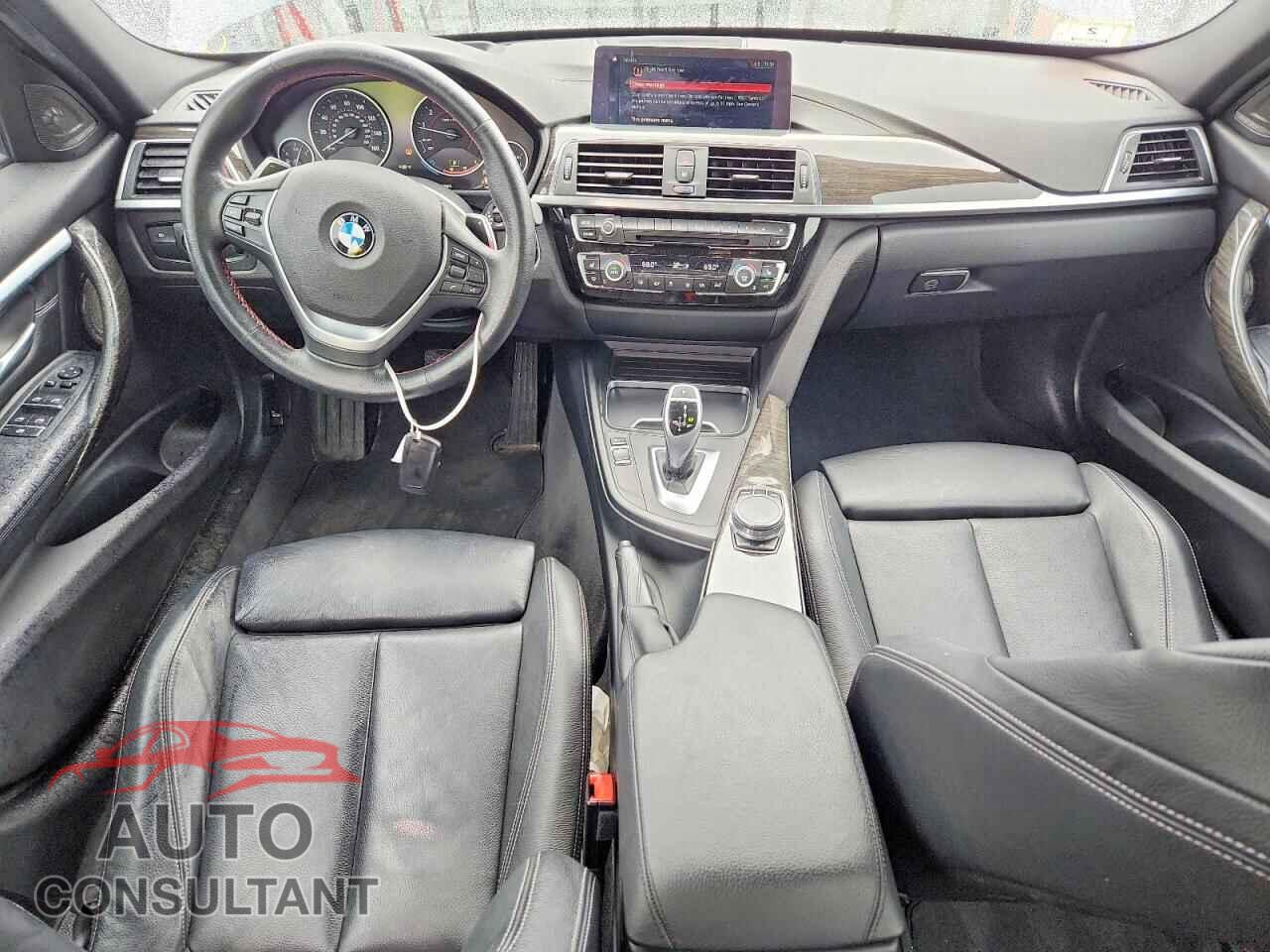 BMW 3 SERIES 2018 - WBA8D9G53JNU67881