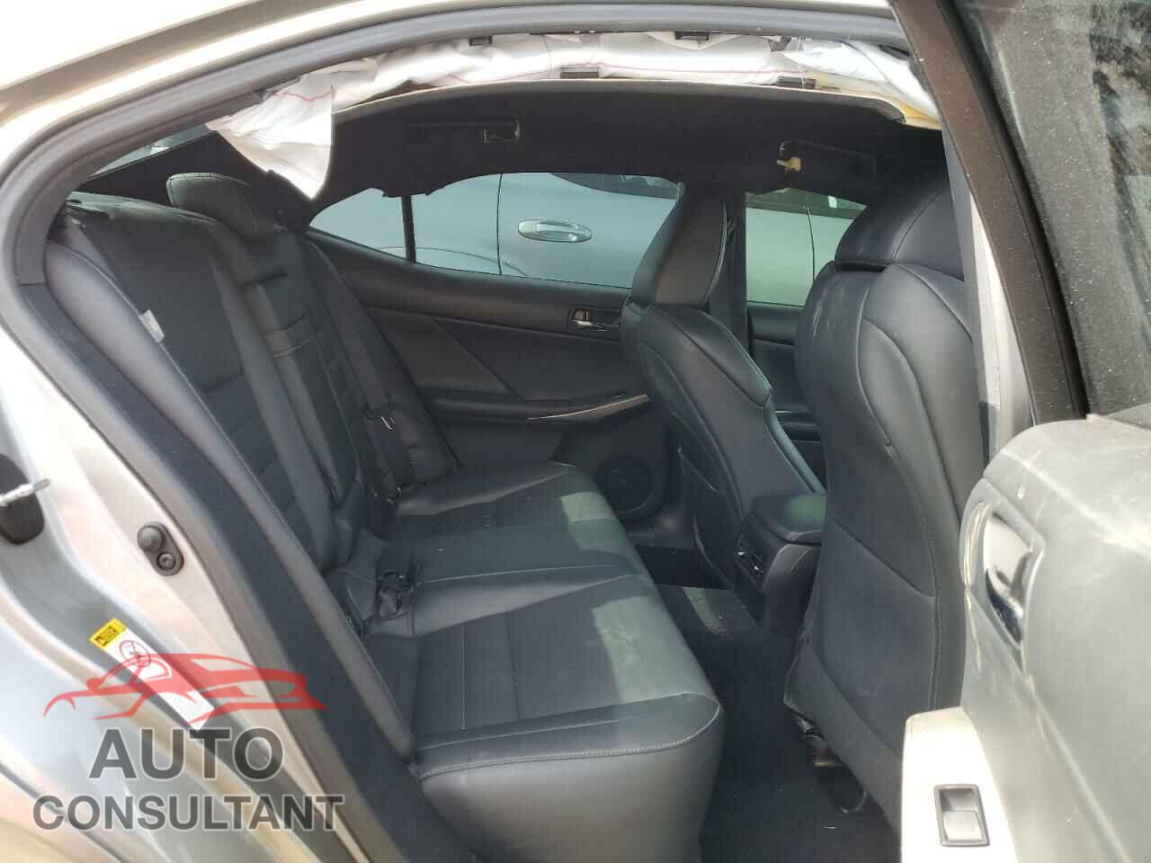 LEXUS IS 2015 - JTHBE1D2XF5017734