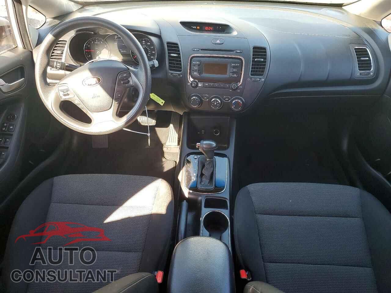 KIA FORTE 2017 - 3KPFK4A73HE112415