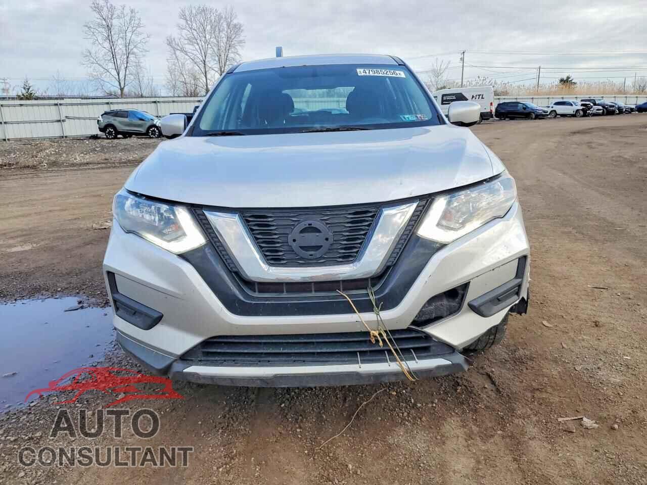 NISSAN ROGUE 2017 - KNMAT2MV8HP520995