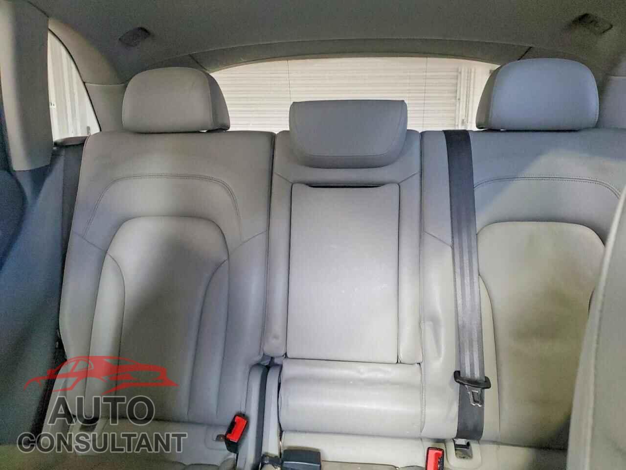 AUDI Q5 2012 - WA1CFAFP4CA058806
