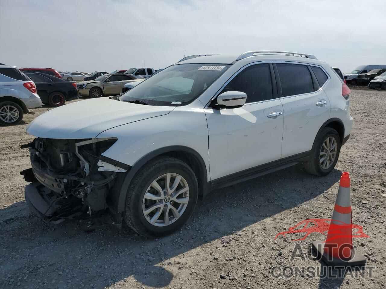 NISSAN ROGUE 2017 - KNMAT2MT2HP605197