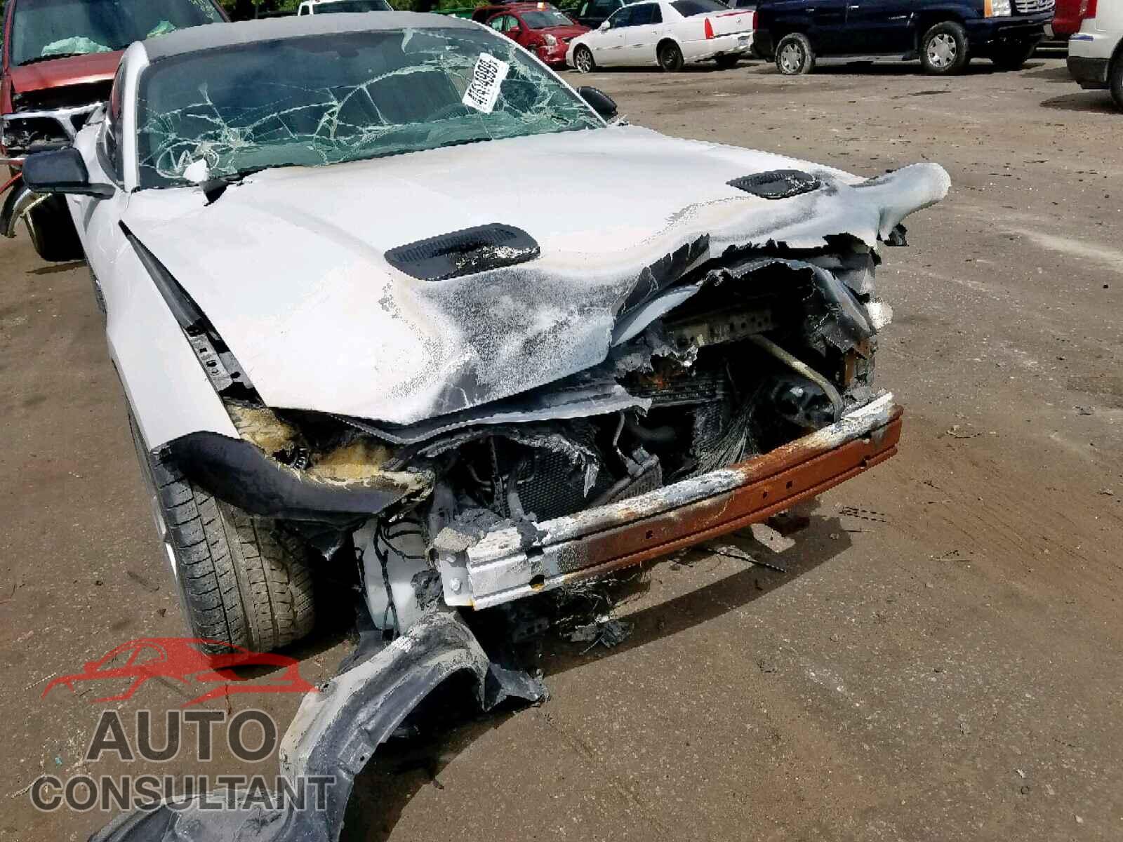 FORD MUSTANG 2018 - 1FA6P8CF3J5178581