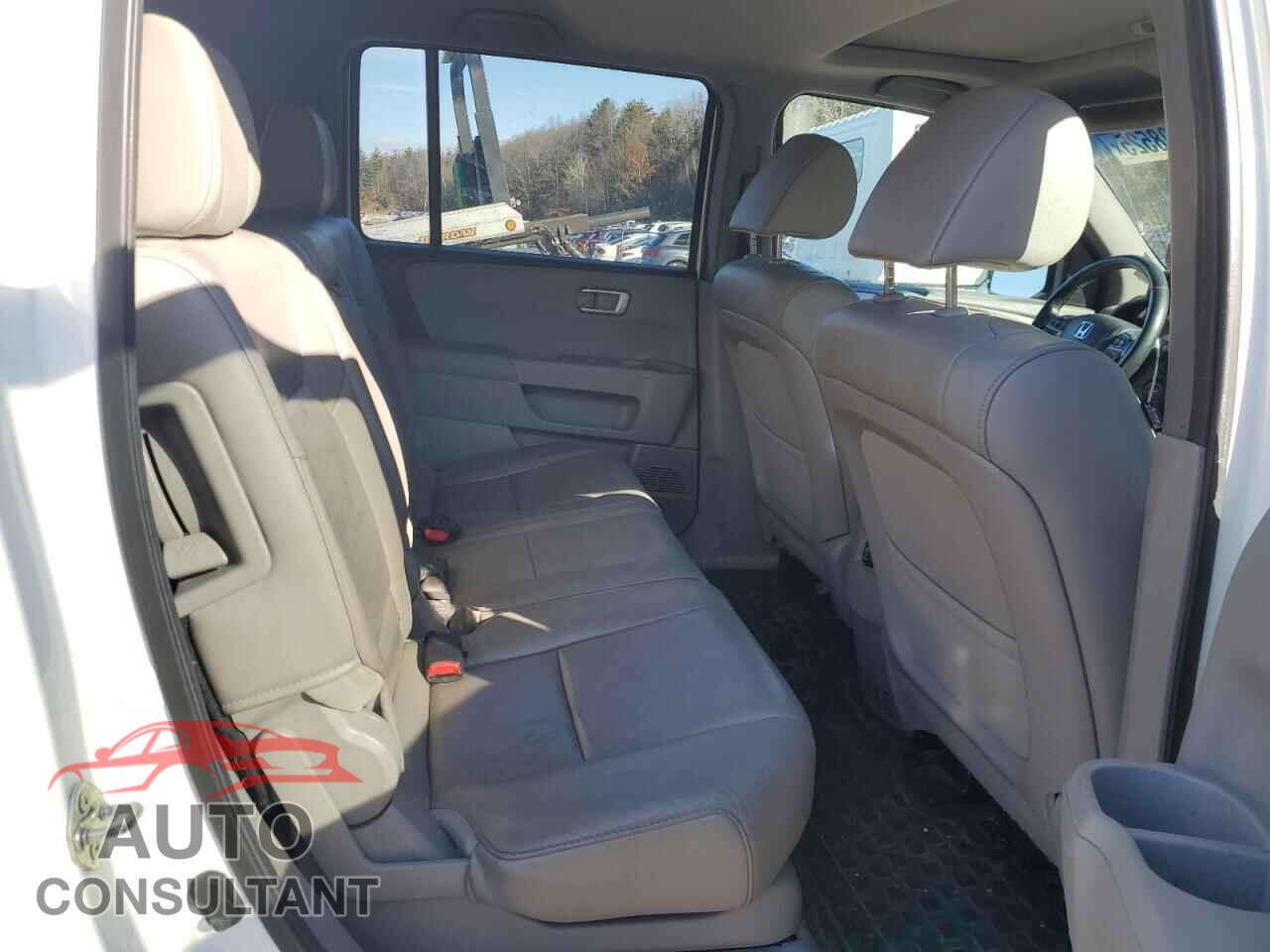 HONDA PILOT 2014 - 5FNYF4H54EB013576