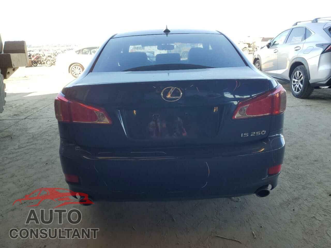LEXUS IS 2012 - JTHBF5C27C2102341