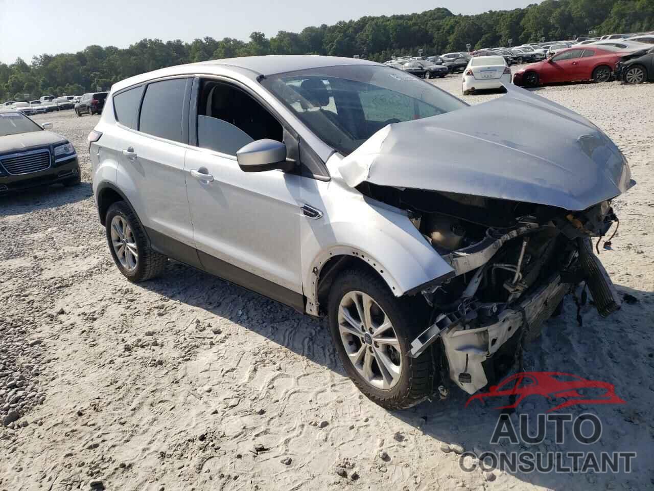FORD ESCAPE 2017 - 1FMCU9G9XHUC89169