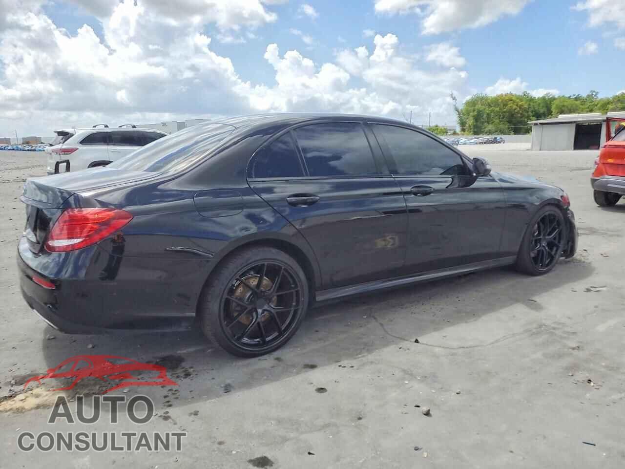 MERCEDES-BENZ E-CLASS 2018 - WDDZF4JB9JA375738