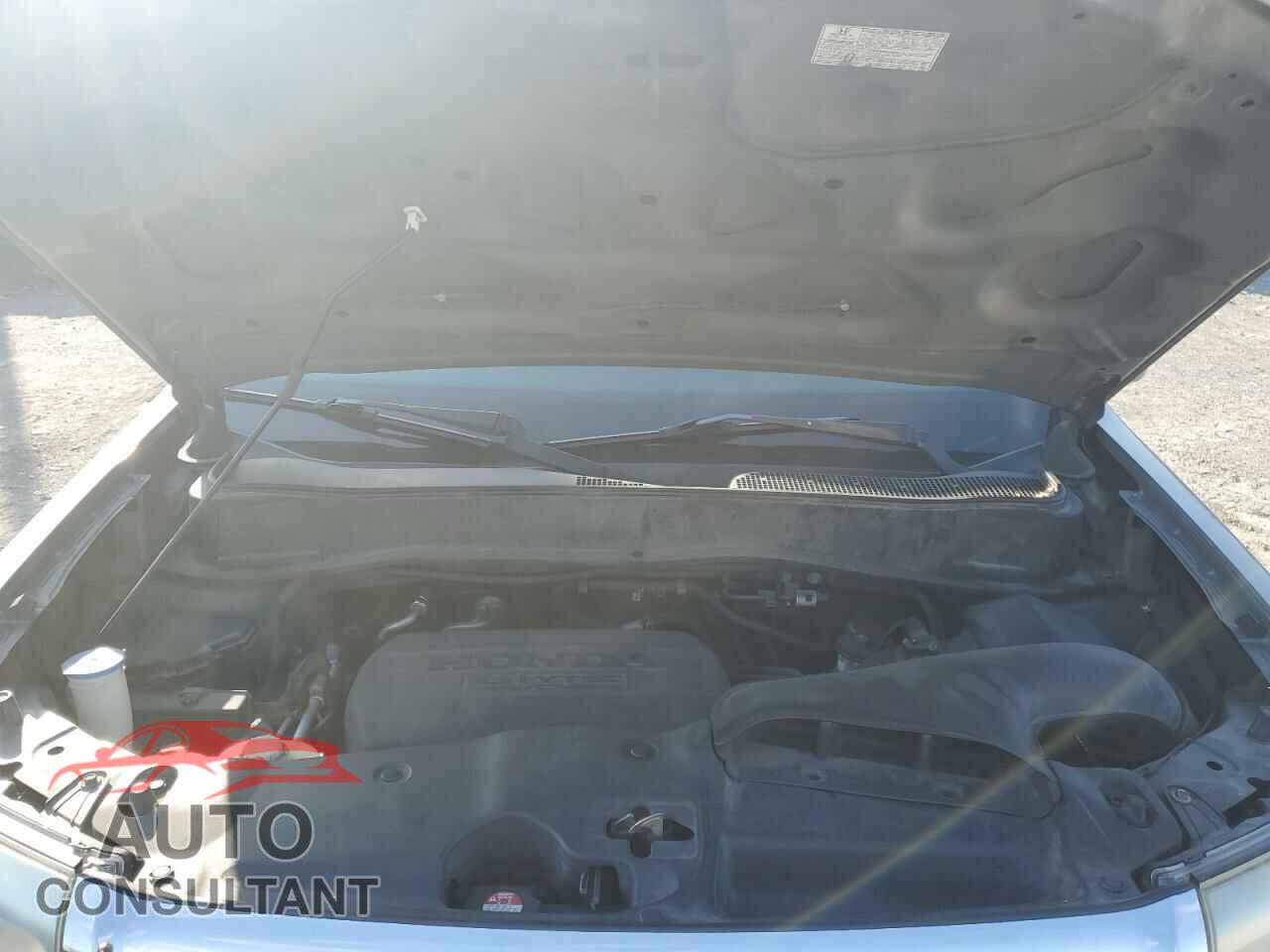 HONDA PILOT 2011 - 5FNYF4H50BB009178