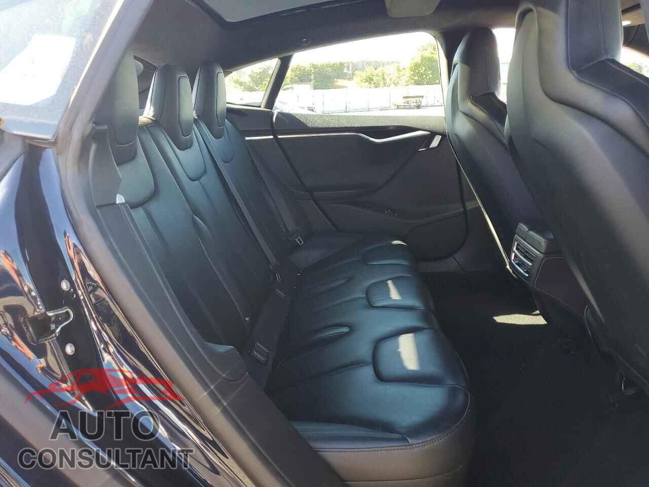 TESLA MODEL S 2015 - 5YJSA1H24FF092516