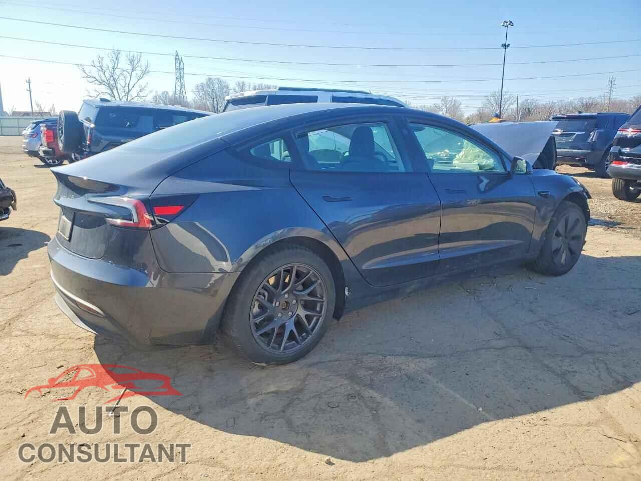 TESLA MODEL 3 2025 - 5YJ3E1EA5SF953829