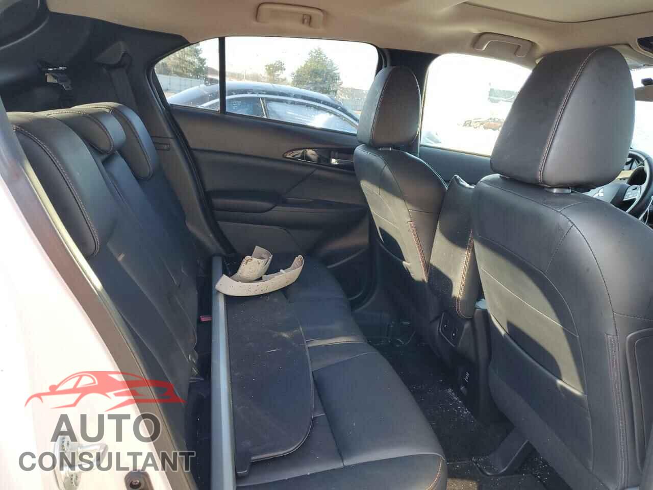 MITSUBISHI ECLIPSE 2018 - JA4AT5AA4JZ051332