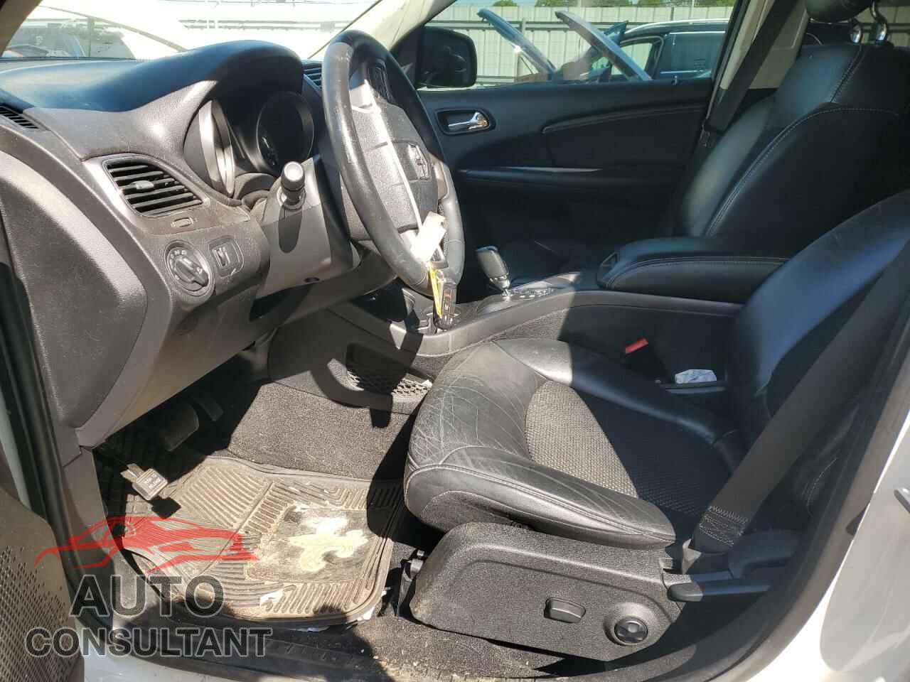 DODGE JOURNEY 2018 - 3C4PDCGG3JT172096