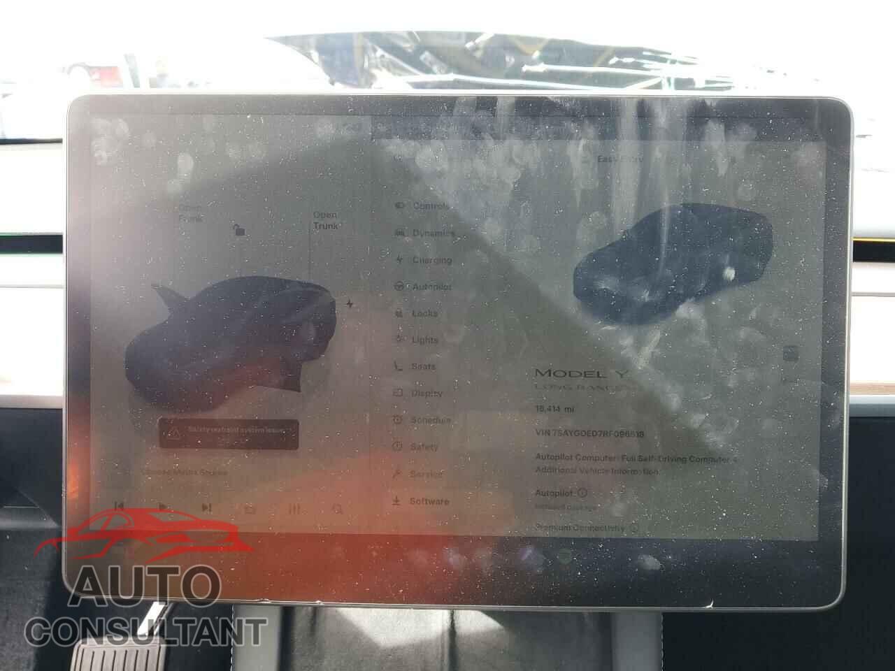 TESLA MODEL Y 2024 - 7SAYGDED7RF096518