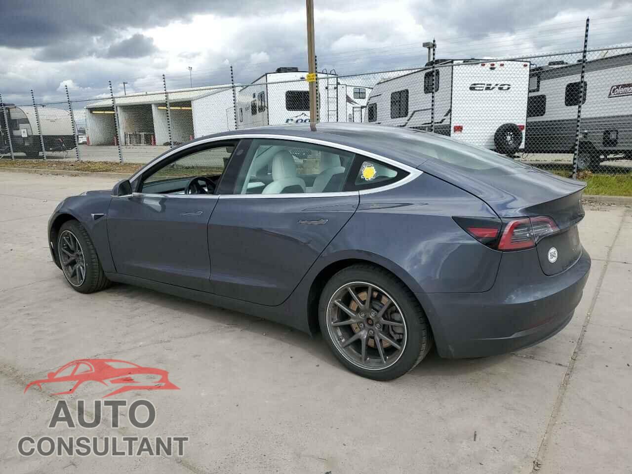 TESLA MODEL 3 2018 - 5YJ3E1EB4JF096099
