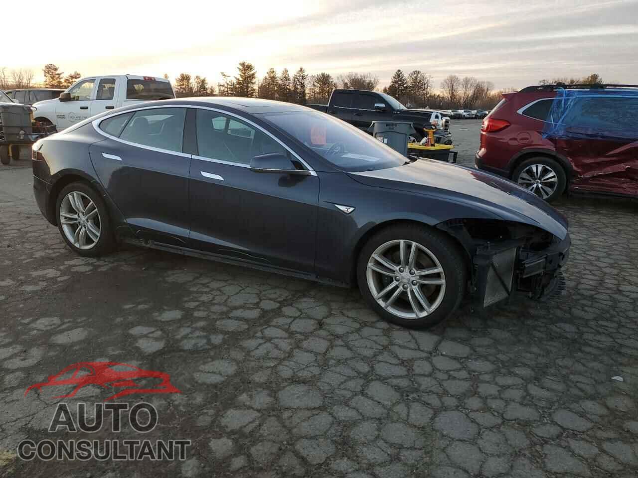 TESLA MODEL S 2016 - 5YJSA1E25GF120829