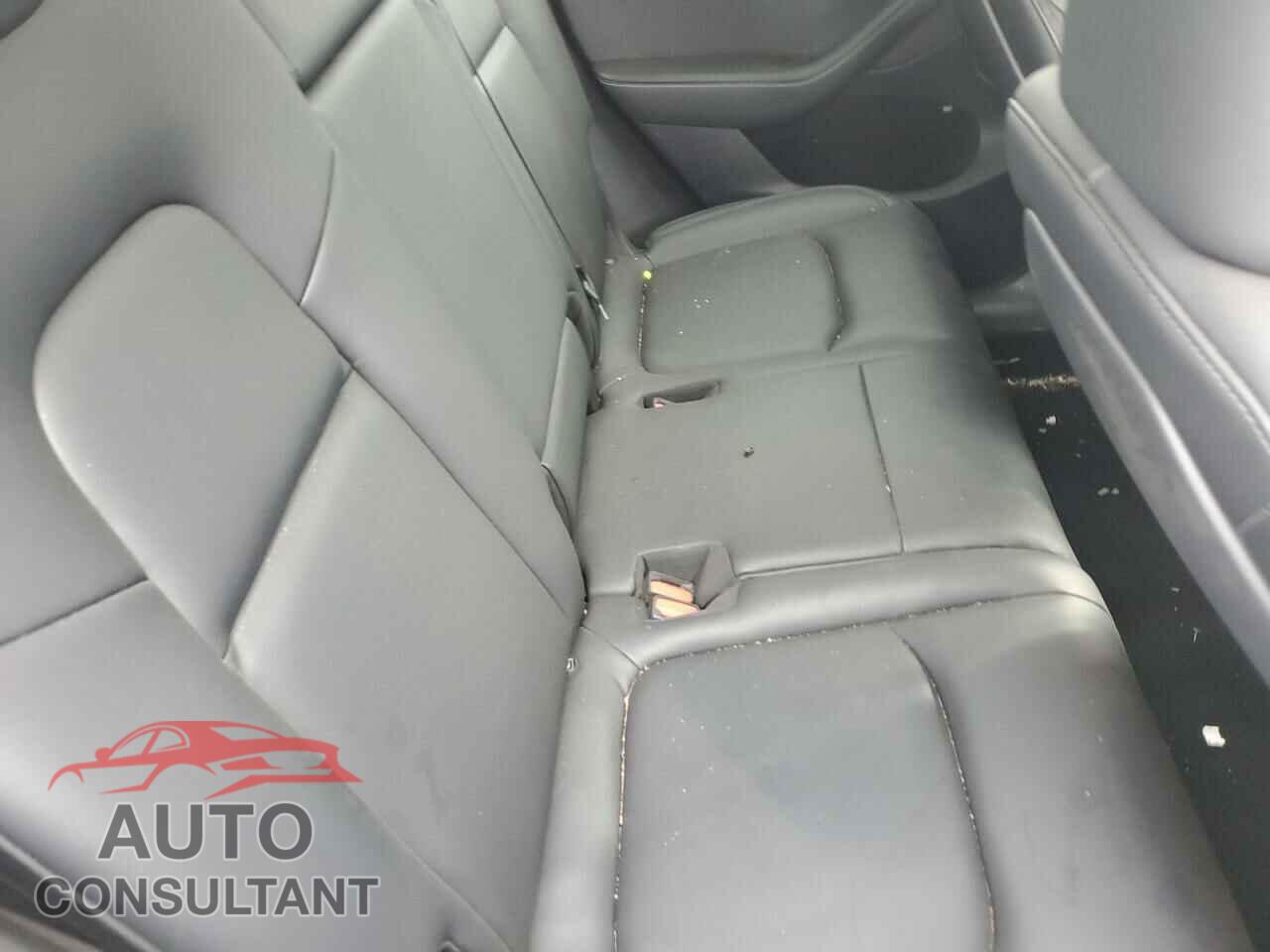 TESLA MODEL Y 2023 - 7SAYGAEE8PF961940