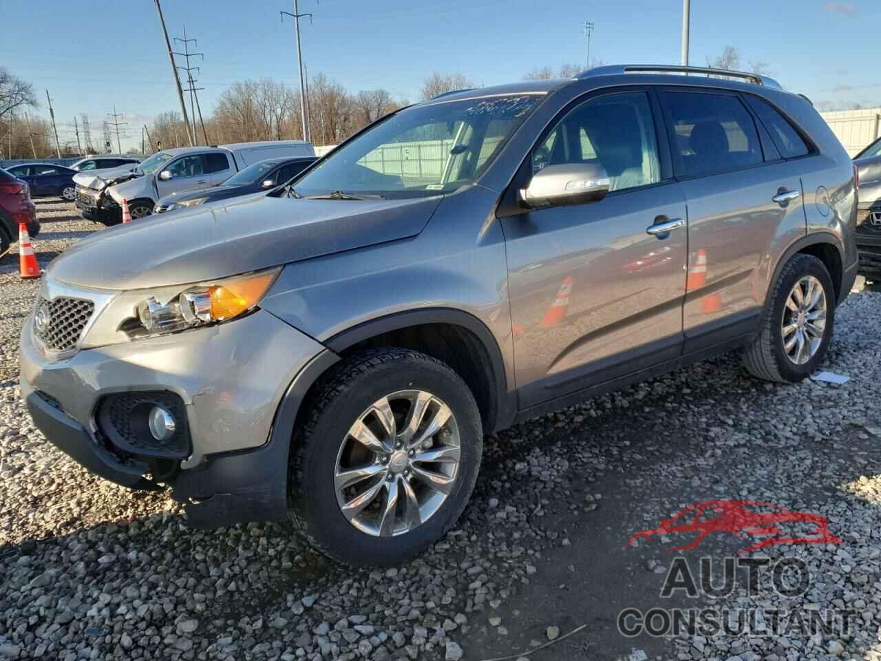 KIA SORENTO 2011 - 5XYKU3A16BG100896