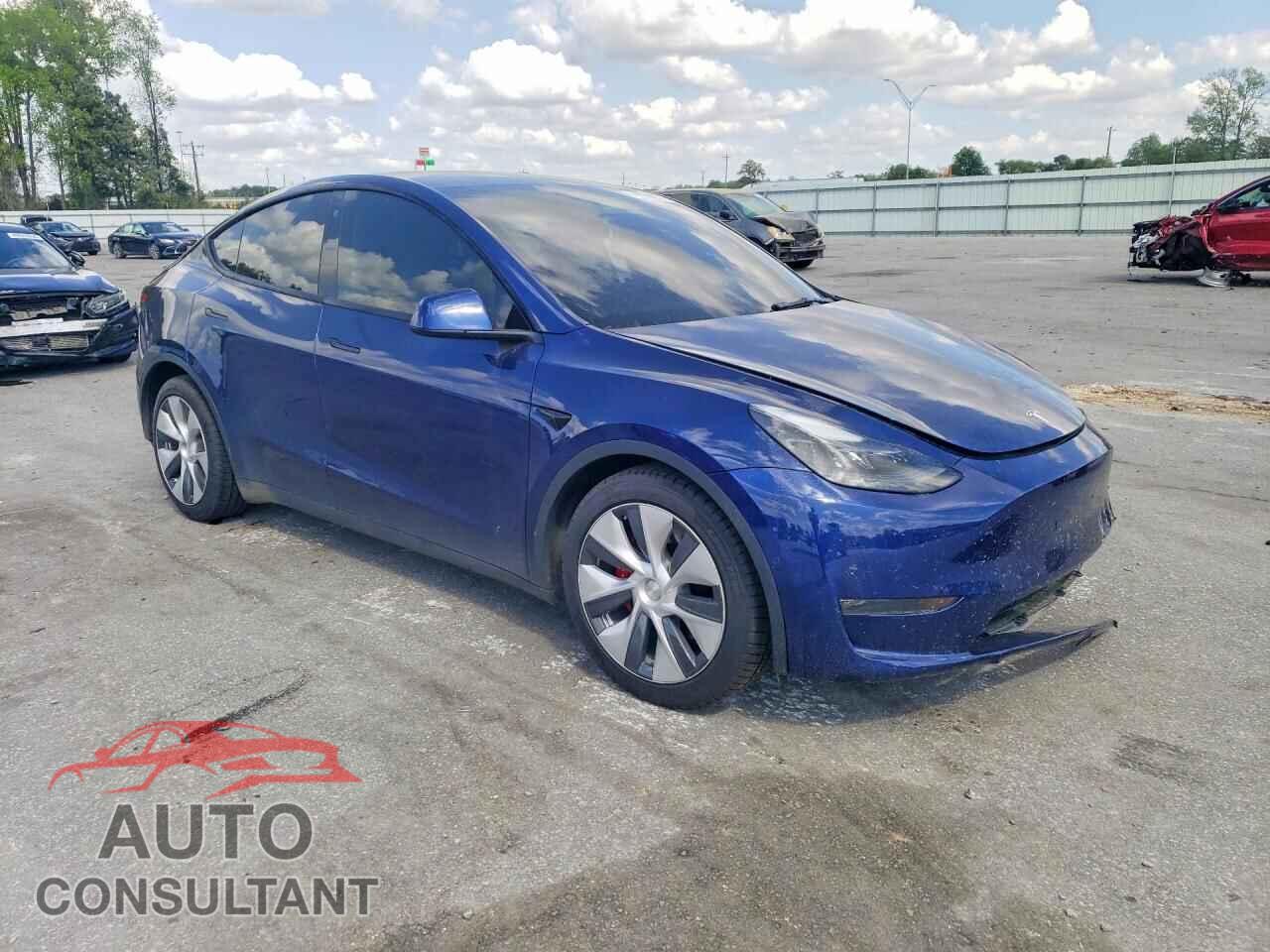 TESLA MODEL Y 2021 - 5YJYGDEF3MF252738