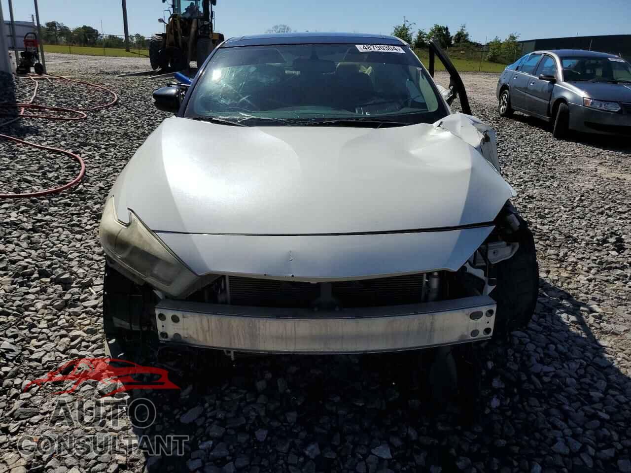 NISSAN MAXIMA 2017 - 1N4AA6AP2HC424554