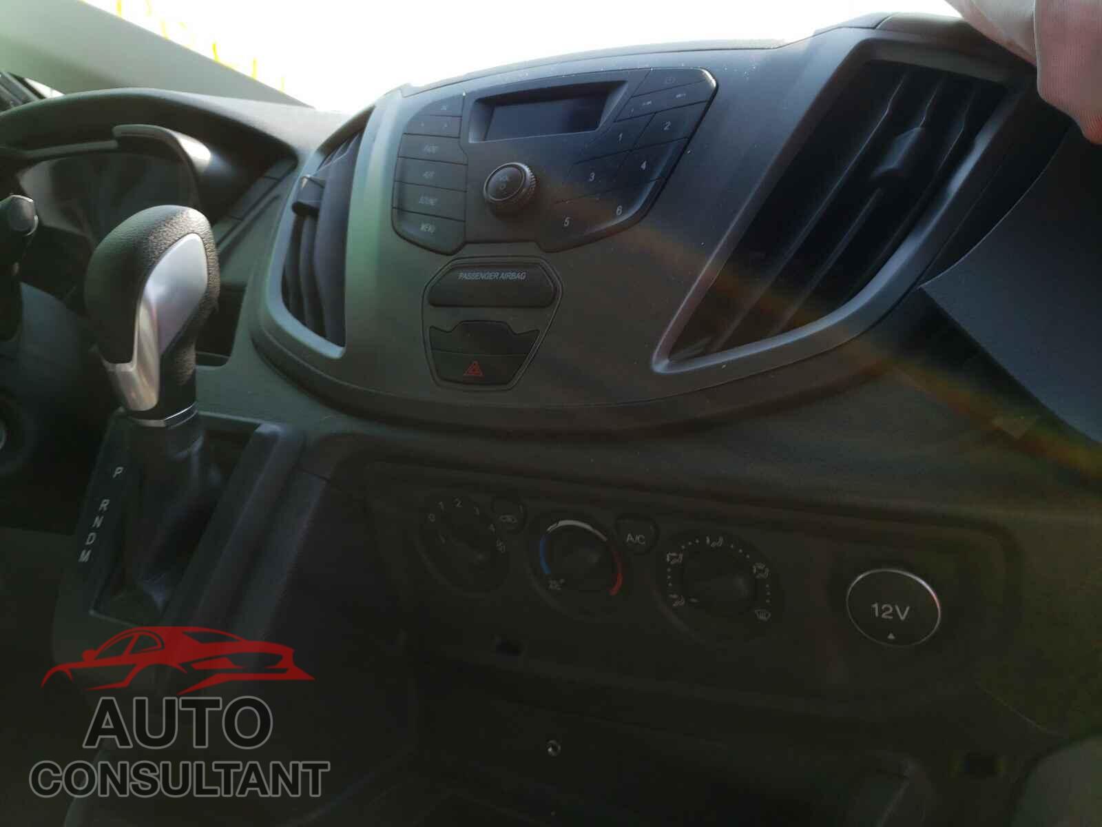 FORD TRANSIT CO 2017 - 1FTYE9ZM7HKA61117