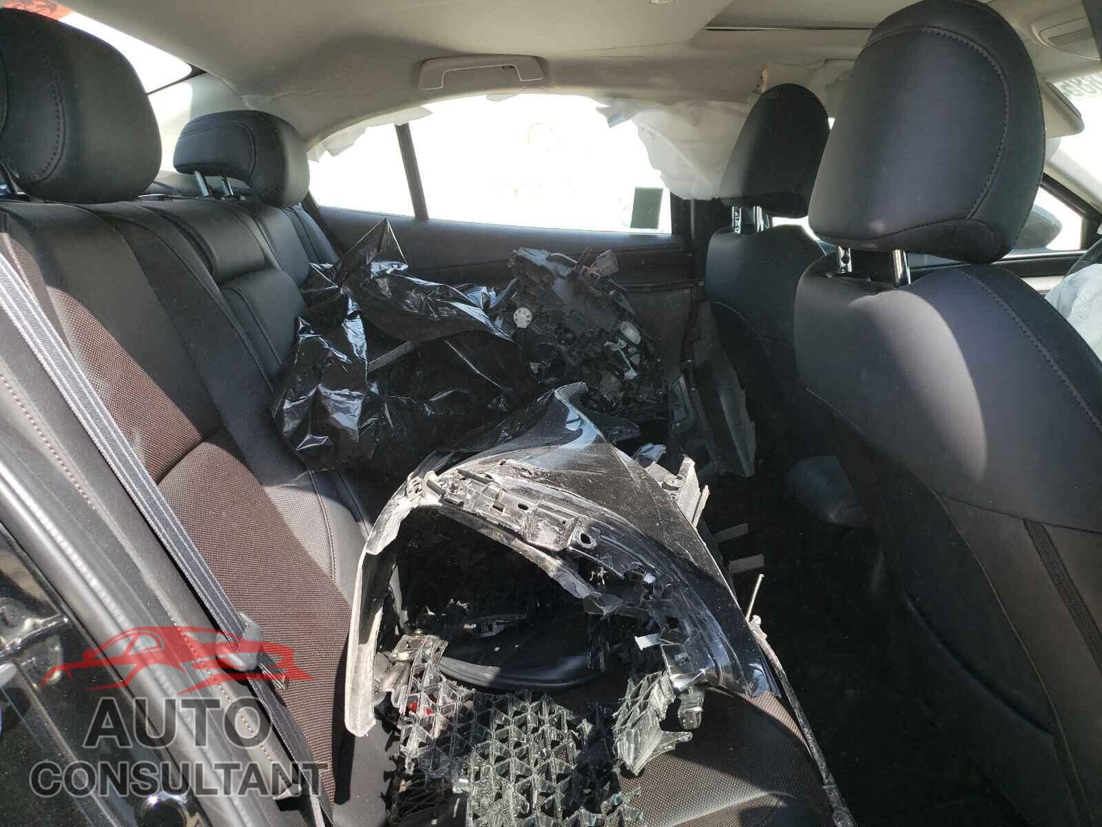 MAZDA 3 2019 - 3MZBPAEM6KM102664