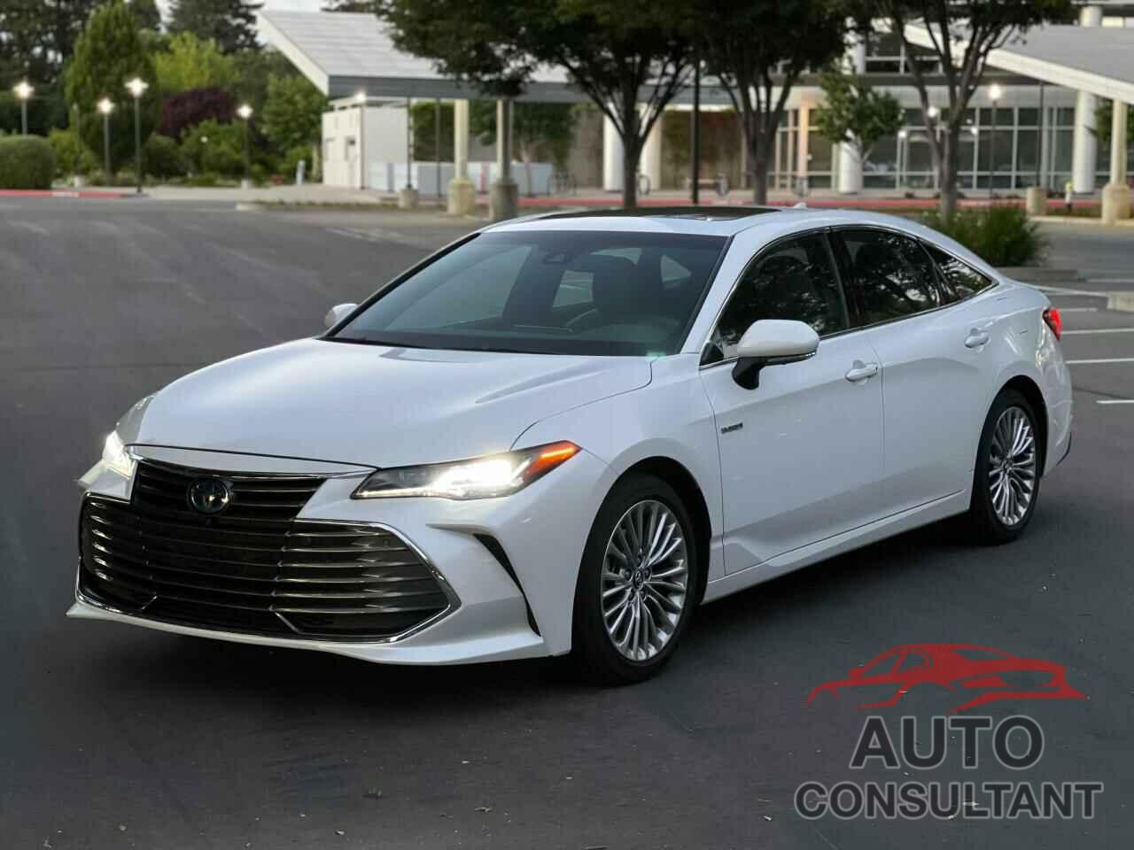 TOYOTA AVALON 2020 - 4T1D21FB1LU012001