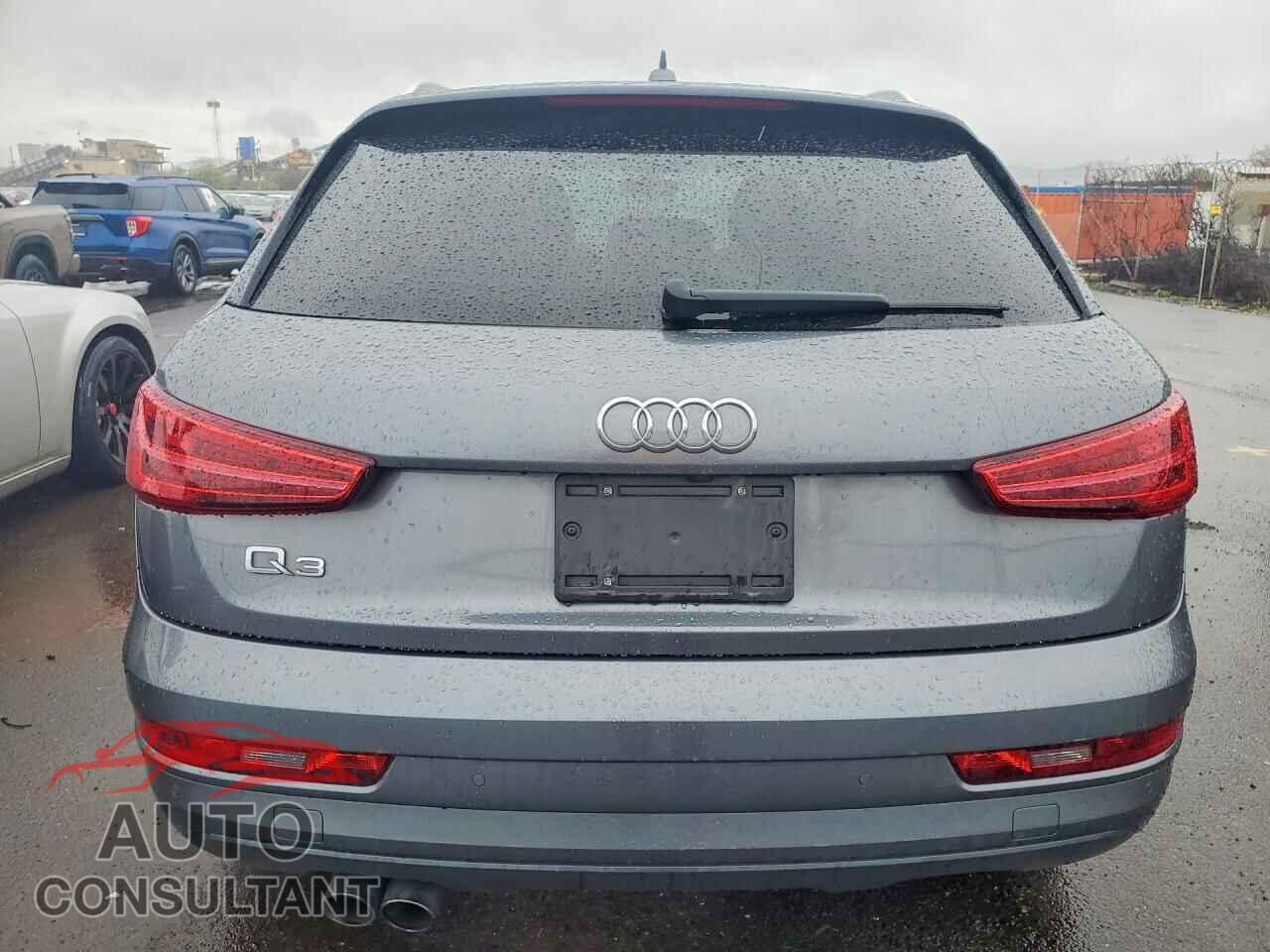 AUDI Q3 2017 - WA1BCCFS4HR009392