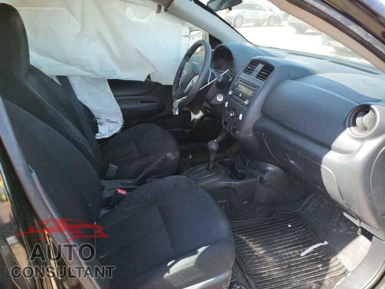 NISSAN VERSA 2017 - 3N1CN7AP4HL805066