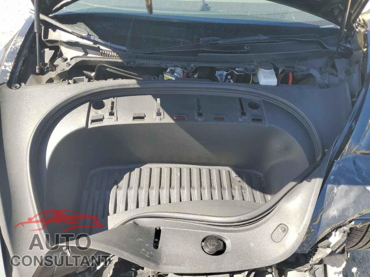 TESLA MODEL 3 2024 - 5YJ3E1EA1RF739916