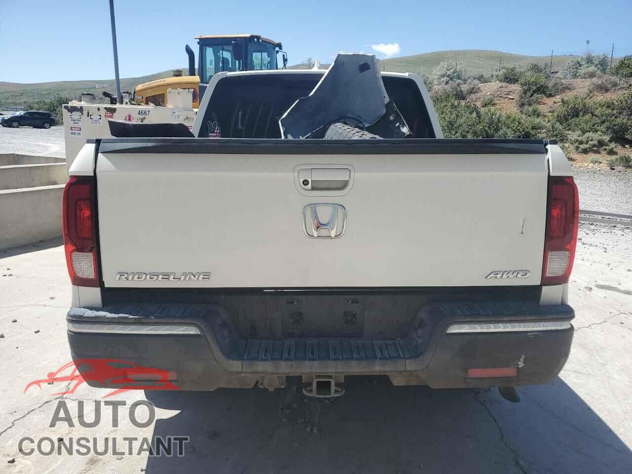 HONDA RIDGELINE 2017 - 5FPYK3F4XHB022956
