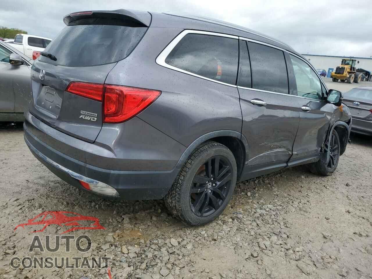 HONDA PILOT 2017 - 5FNYF6H95HB052003