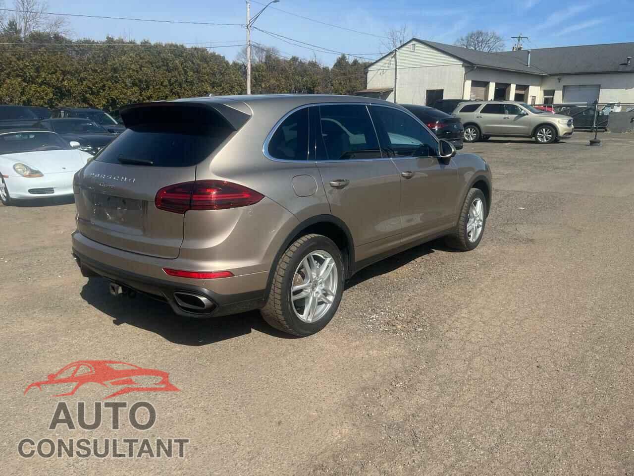 PORSCHE CAYENNE 2018 - WP1AA2A26JKA00392
