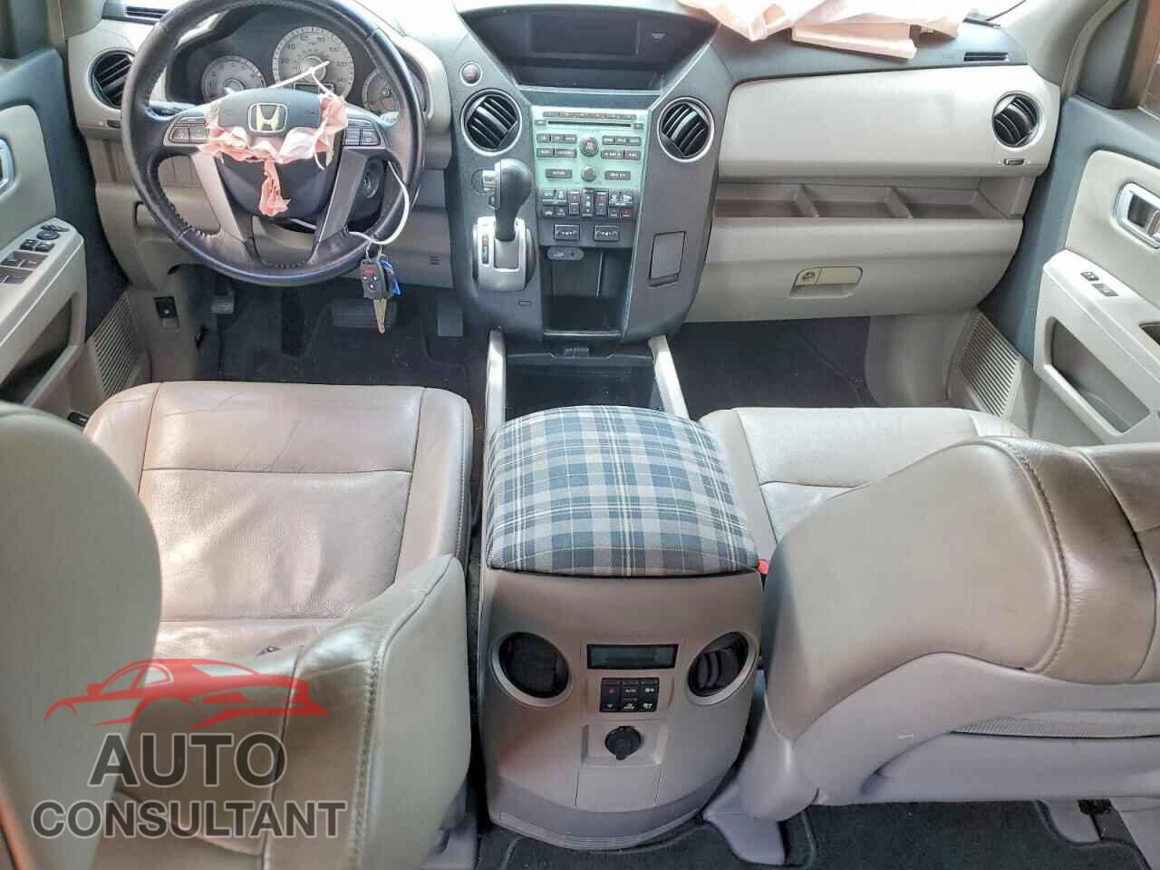 HONDA PILOT 2009 - 5FNYF38519B012837