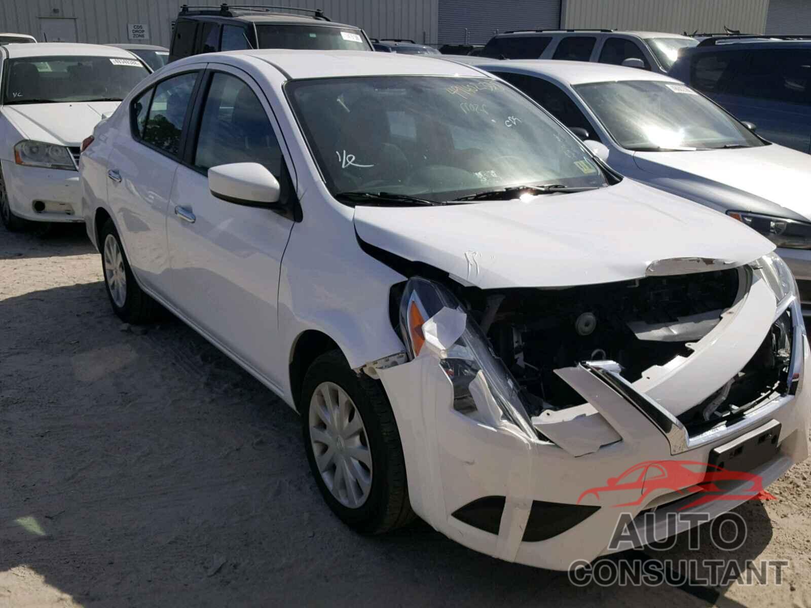 NISSAN VERSA 2017 - 3N1CN7AP1HL842527