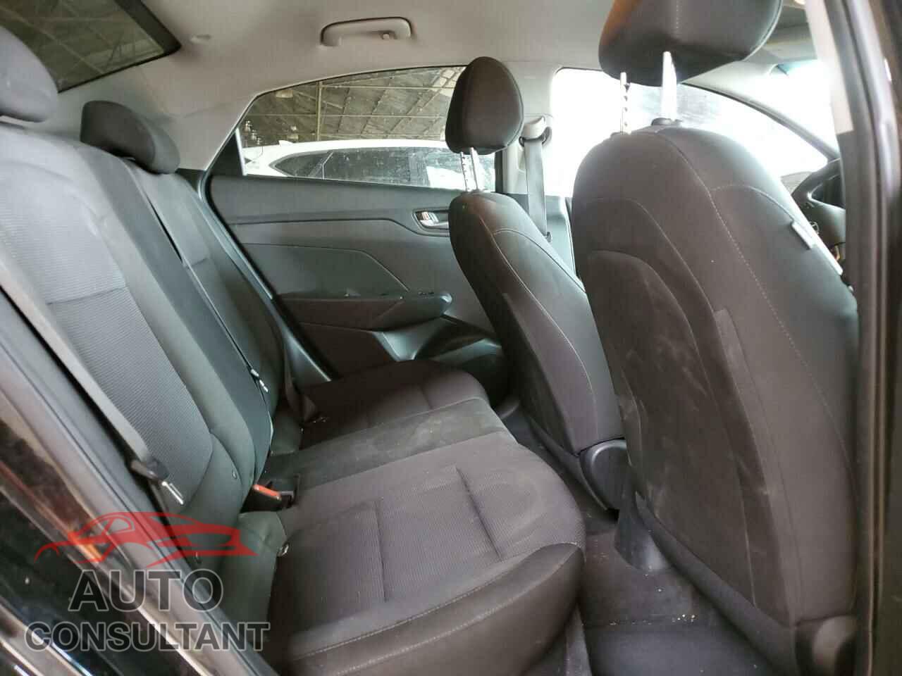 HYUNDAI ACCENT 2018 - 3KPC24A30JE031846