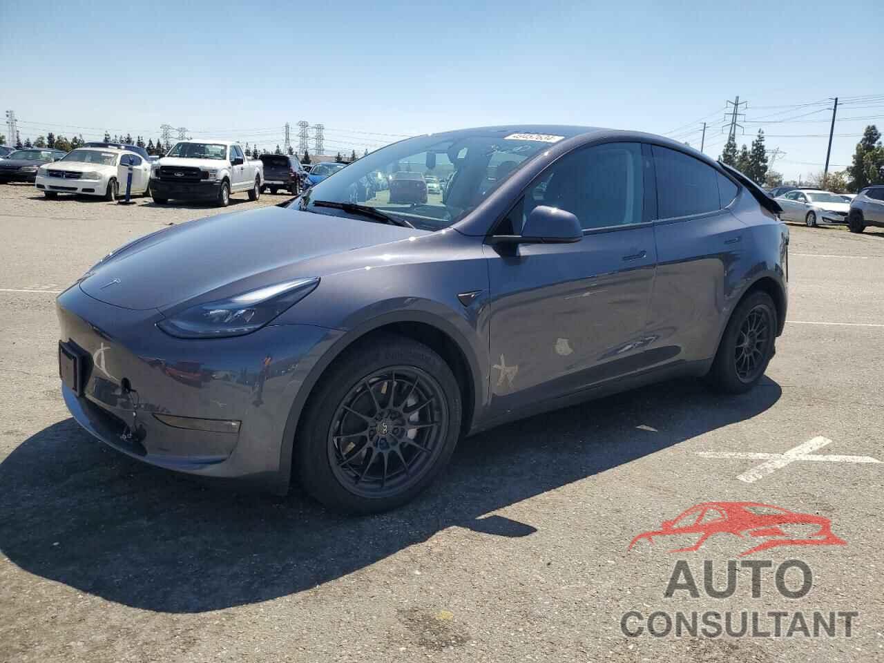 TESLA MODEL Y 2023 - 7SAYGDEE9PF870340