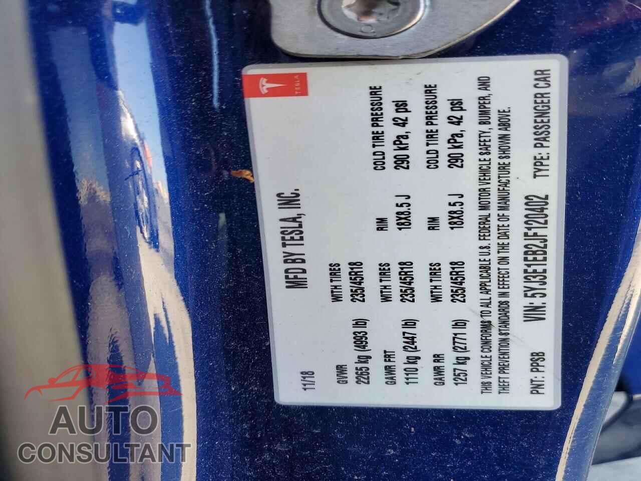 TESLA MODEL 3 2018 - 5YJ3E1EB2JF120402