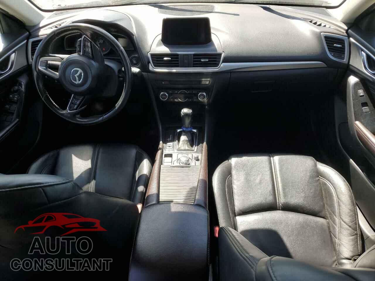 MAZDA 3 2017 - 3MZBN1L70HM153198