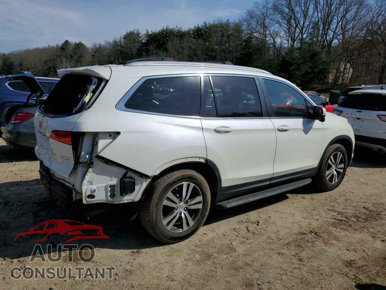 HONDA PILOT 2017 - 5FNYF6H50HB041732