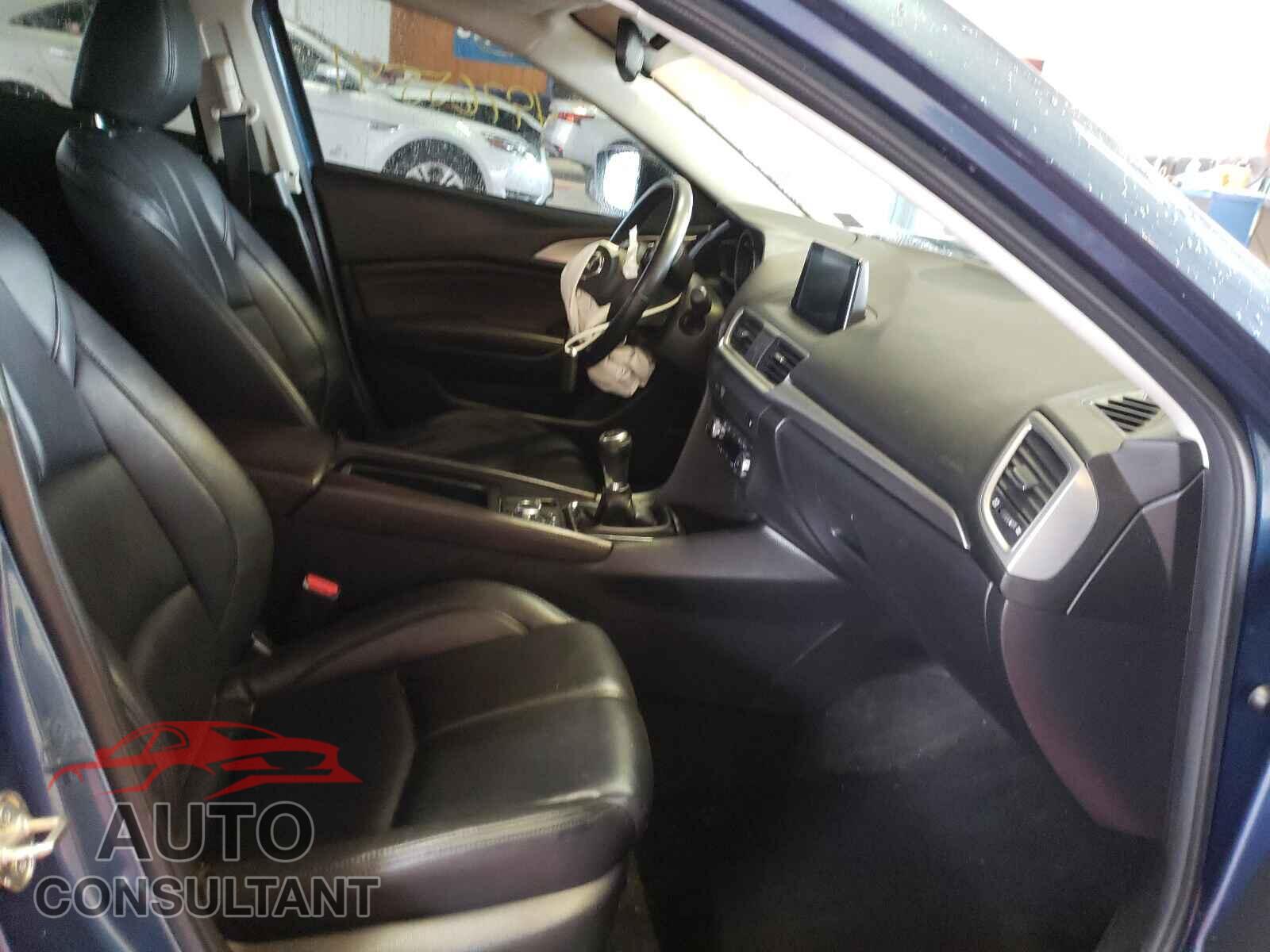 MAZDA 3 2017 - 3MZBN1V76HM121868
