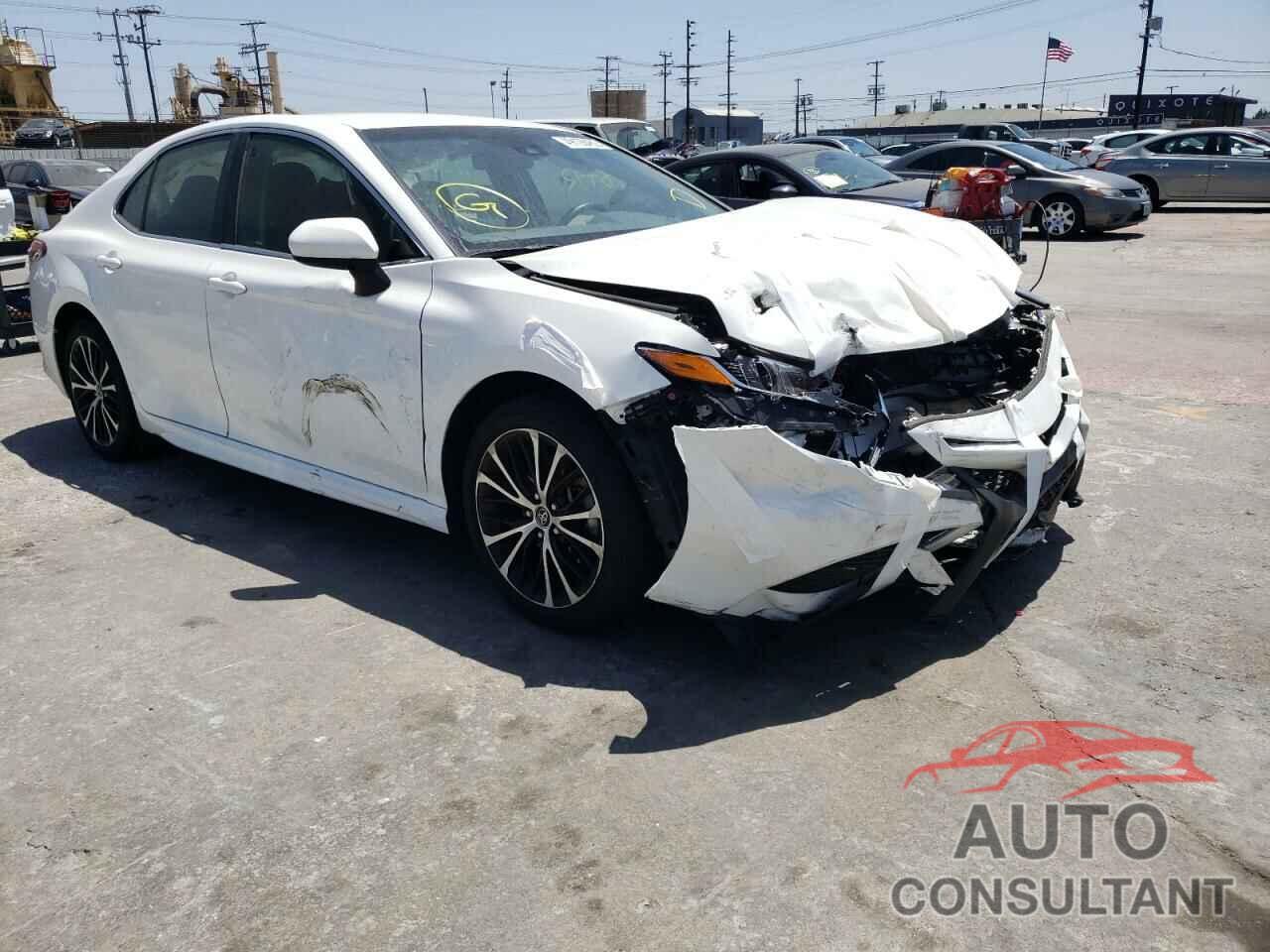 TOYOTA CAMRY 2018 - JTNB11HK2J3039444