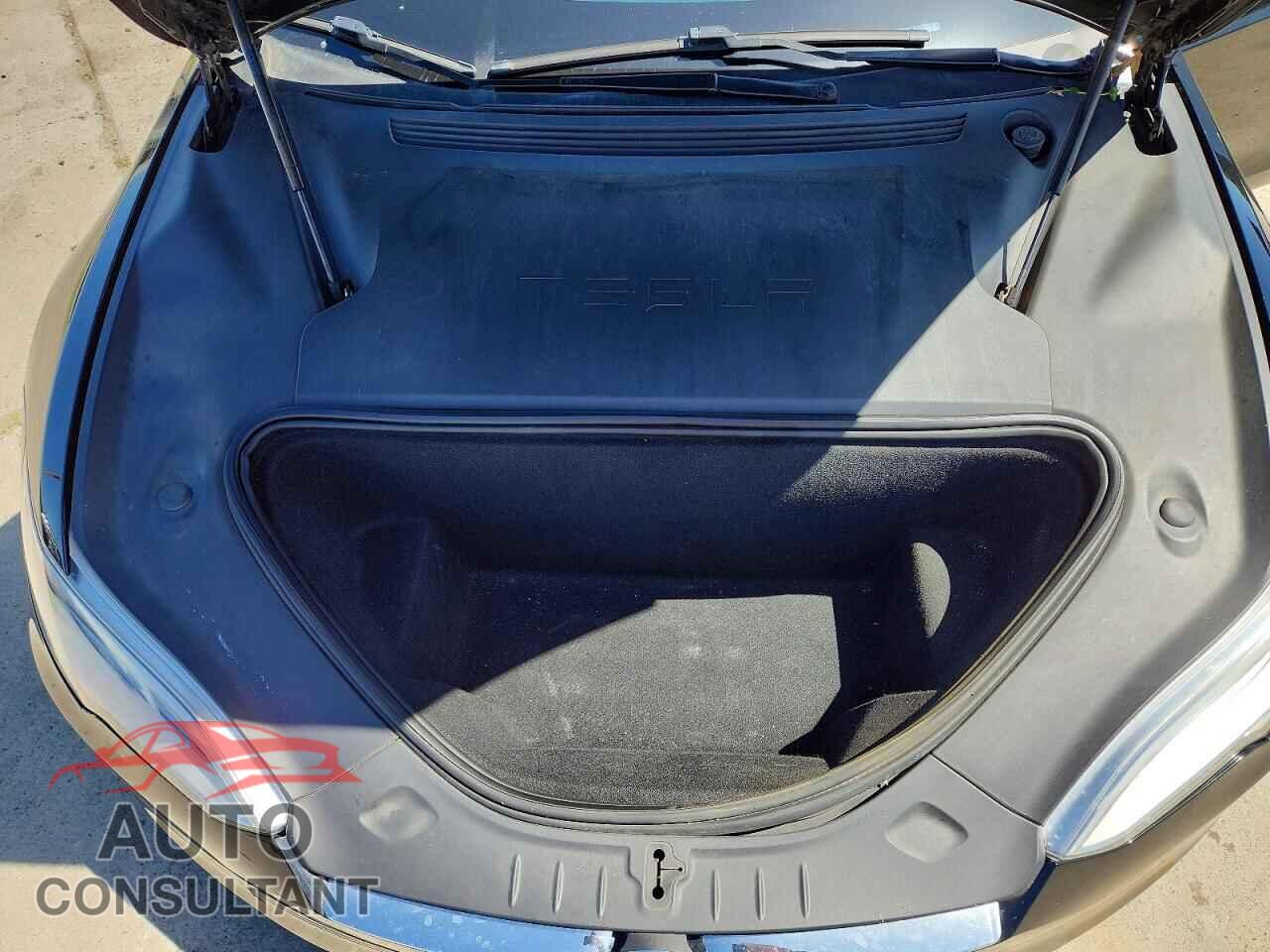 TESLA MODEL S 2020 - 5YJSA1E20LF370120